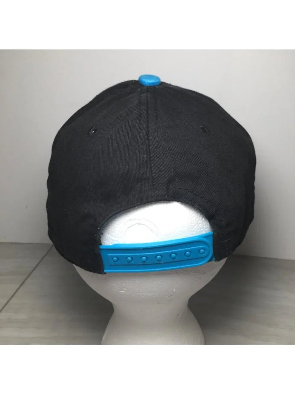 New Era black blue